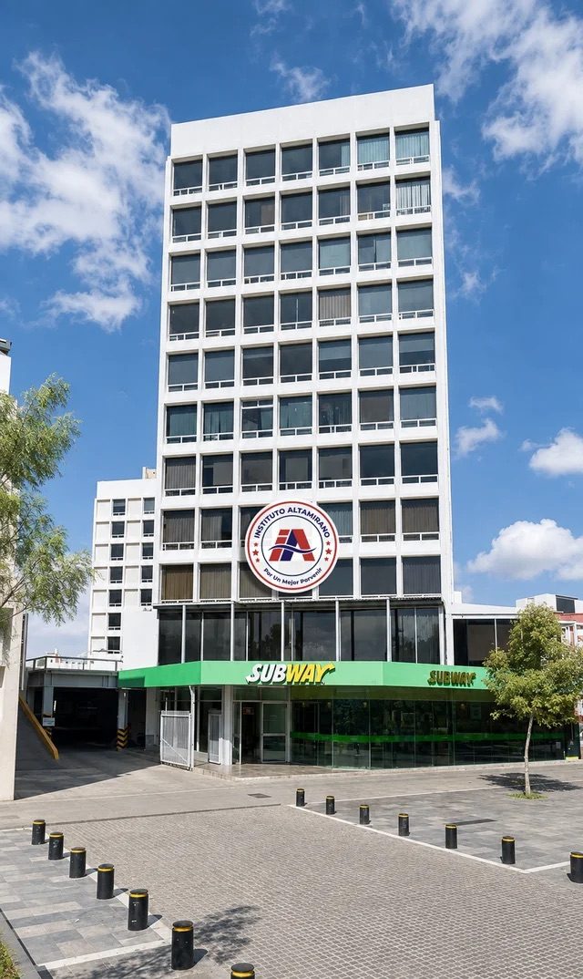 Plantel del Instituto Altamirano en el Centro de Puebla